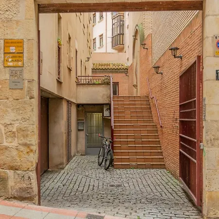 Centrico En Salamanca, By Adoorable Apartment