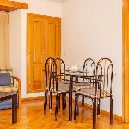 Apartment Centrico En Salamanca, By Adoorable